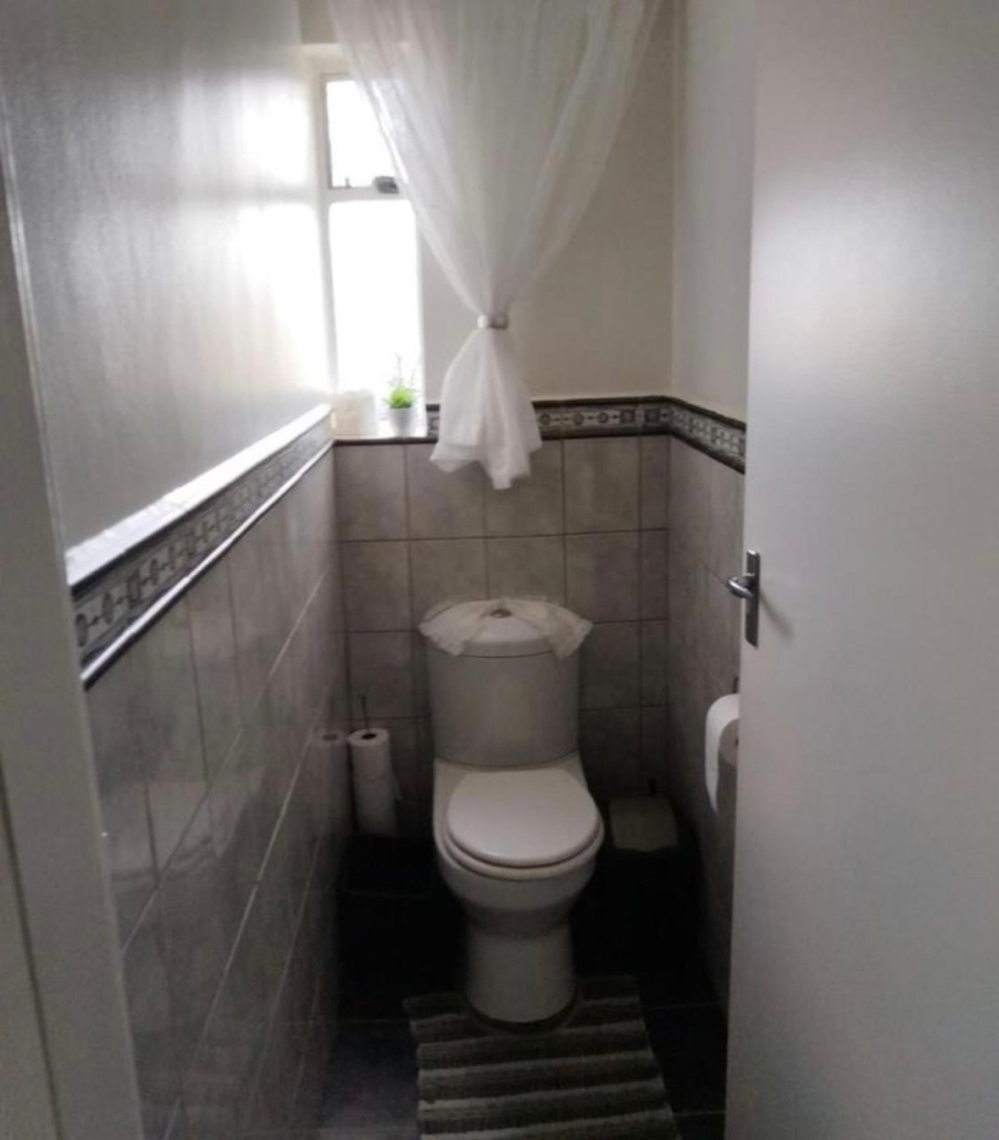 4 Bedroom Property for Sale in Bothasrus Eastern Cape